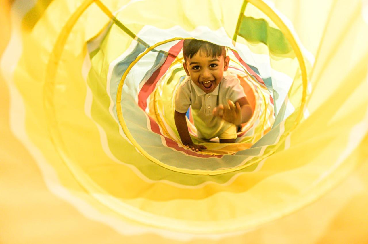 The Capital Pearls Hotel Durban Exterior photo A child playing in a tunnel