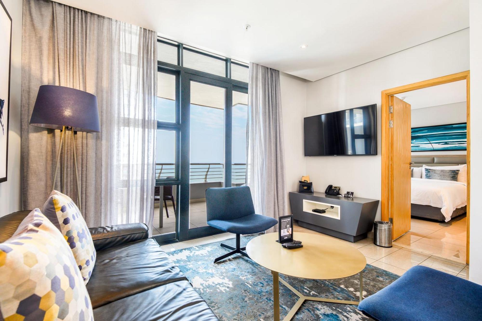 The Capital Pearls Hotel Durban Exterior photo A suite at the hotel