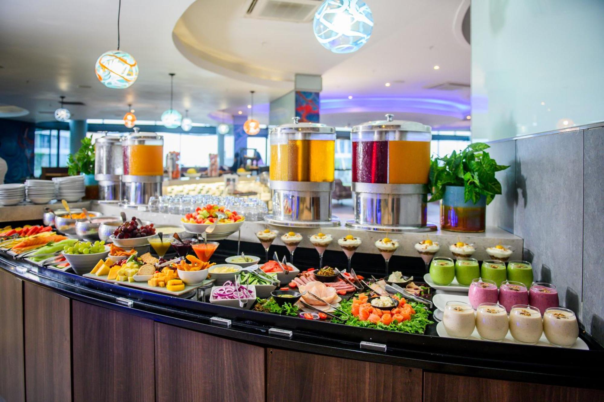 The Capital Pearls Hotel Durban Exterior photo A salad bar
