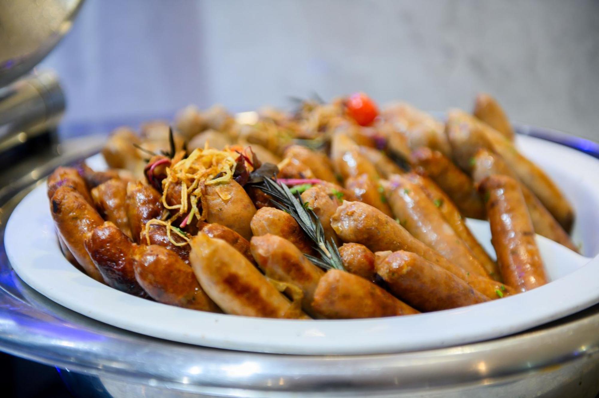 The Capital Pearls Hotel Durban Exterior photo Thai sausage
