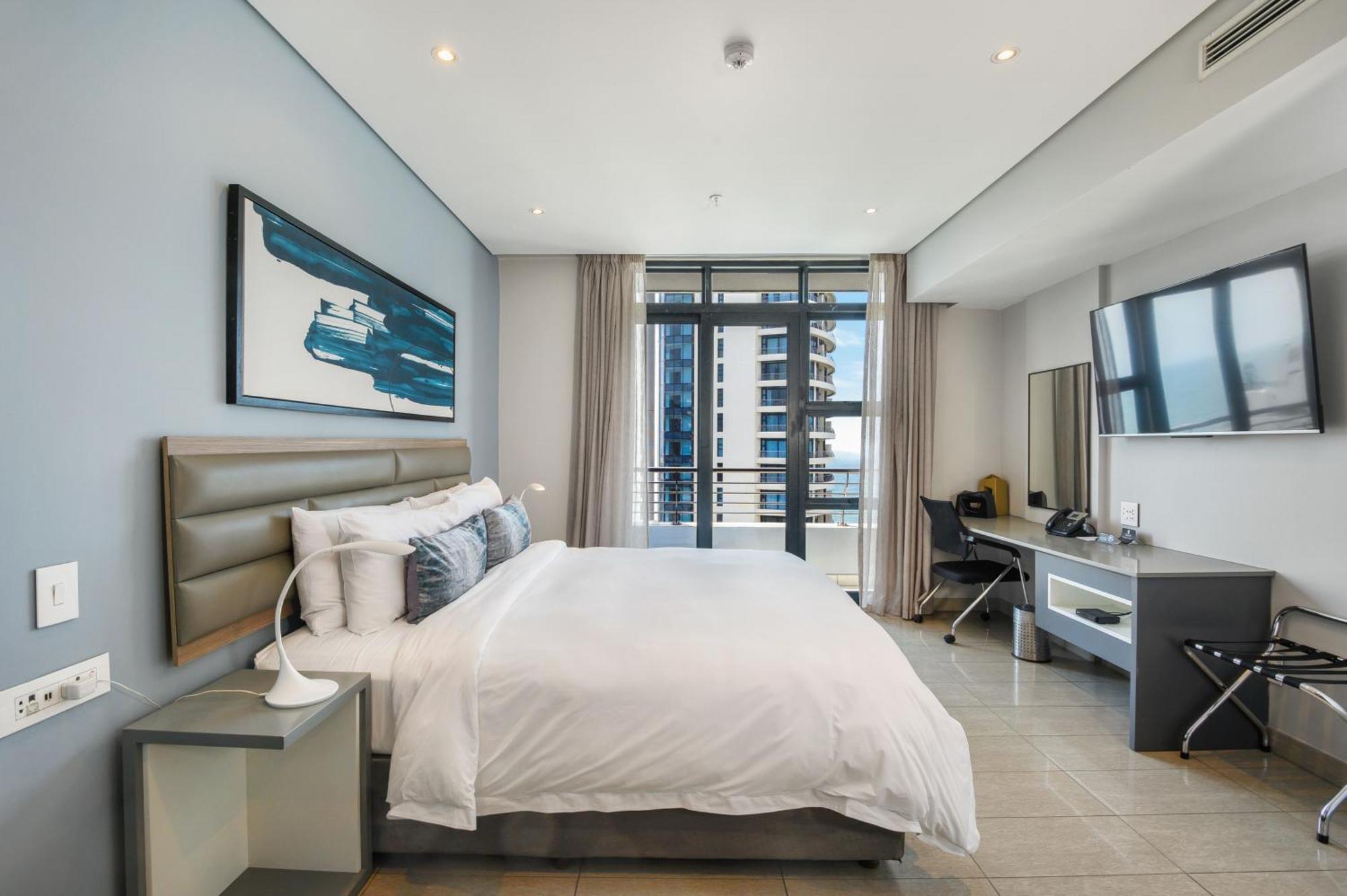The Capital Pearls Hotel Durban Exterior photo A bedroom at the hotel
